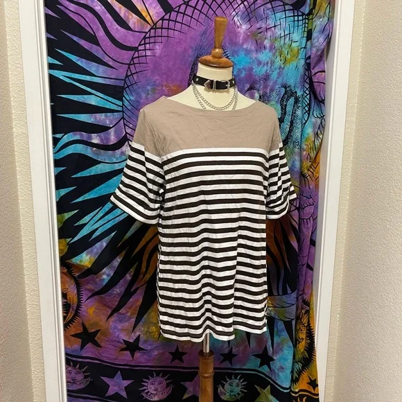 🌈 Lovely striped color block top - Picture 3 of 11